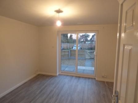 3 bedroom terraced house to rent - Photo 3