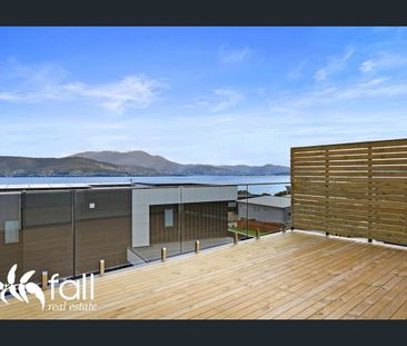 Stylish Three Level Home with Stunning River and Mountain Views in ... - Photo 3