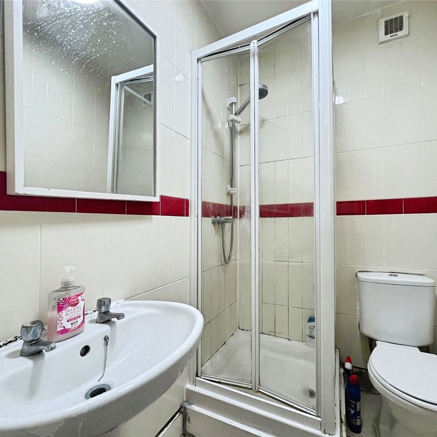 South Road, Englefield Green, Egham, Surrey, TW20 0RL - Photo 1