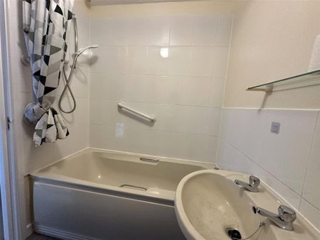 1 bedroom flat to rent - Photo 5