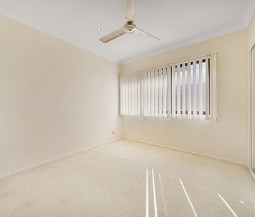 4/12 Prince Street, Southport QLD 4215 - Photo 1