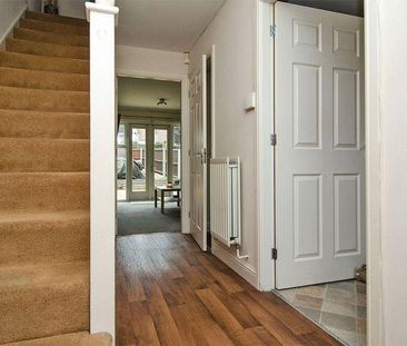 2 bedroom semi-detached house to rent - Photo 3