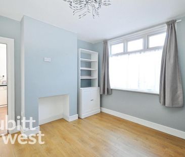 3 bedroom semi-detached house to rent - Photo 3