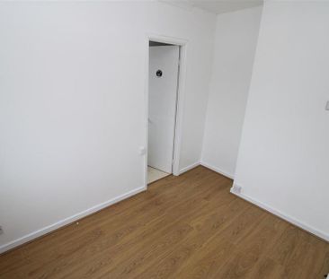 2 bedroom house to rent - Photo 3