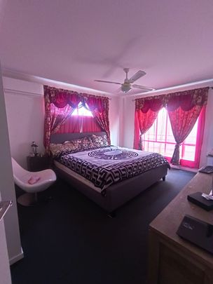 Comfort, Space & Convenience in Prime Hamilton Valley Location - Photo 1