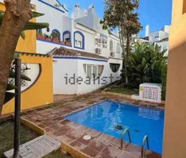 Alquiler de chalet adosado en Calle de las Adelfas, 5 - Photo 5