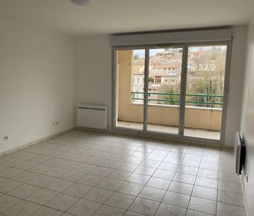 Location appartement rénové 2 pièces 38.13 m² à Die (26150) 4 - Photo 1