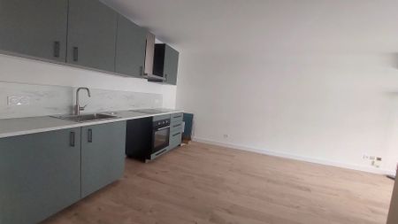 Location Appartement 3 pièces 52m² NICE 06300 - Photo 3