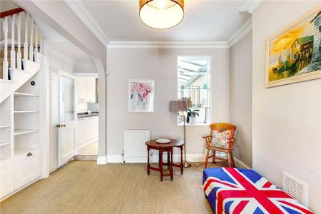 4 bedroom terraced house to rent - Photo 2