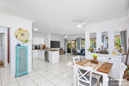 Immaculately Presented 3 Bedroom home with water views – Within a walk to the water’s edge - Photo 3