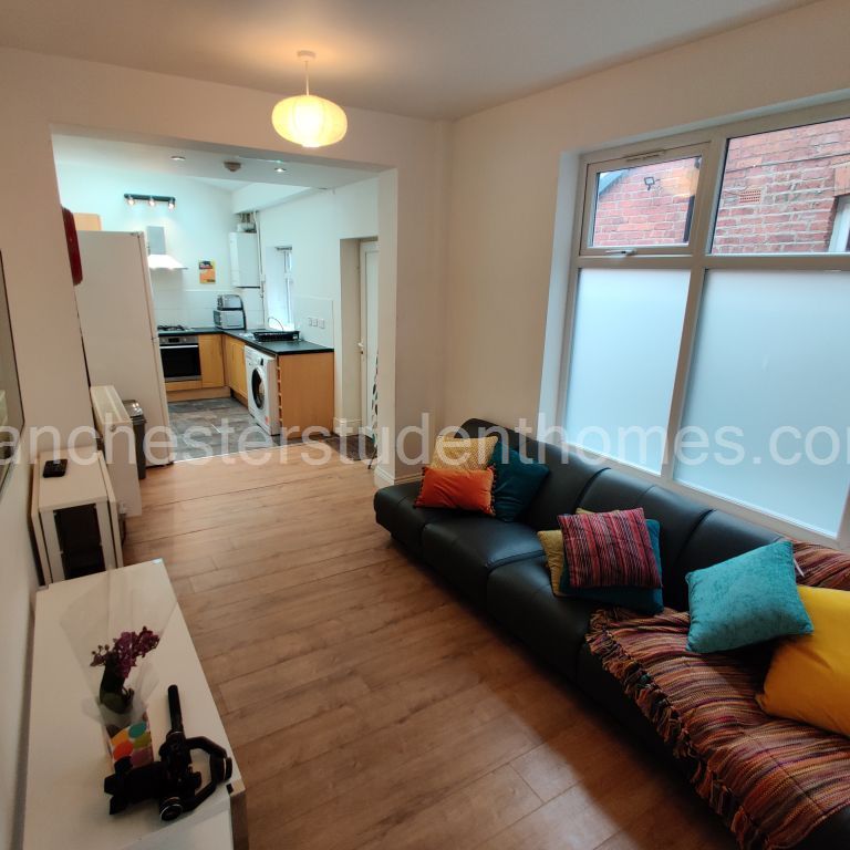 Albion Road, Manchester, M14 6LU - Photo 1