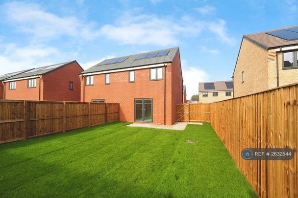 CarlenDrive, DERBY - Photo 1
