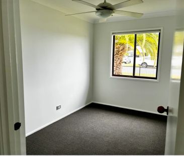 Charming Three Bedroom Home! - Photo 6