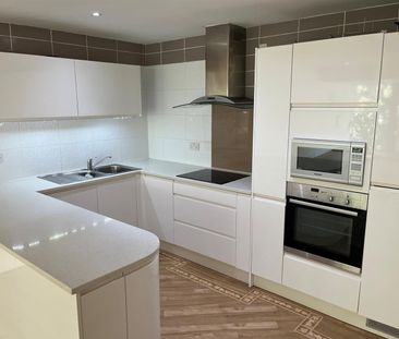 South Contemporis, 10 Merchants Road, Clifton, Bristol - Photo 4