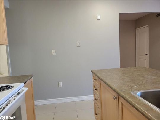 For Lease - 85 Barrie Road Unit# 411, Orillia, Ontario - Photo 1