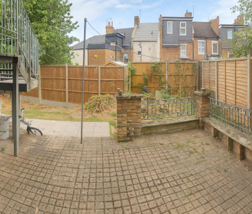 2 bedroom ground floor maisonette to rent - Photo 4