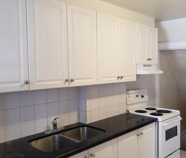 For Lease - 118 Bude Street, Toronto, Ontario - Photo 2