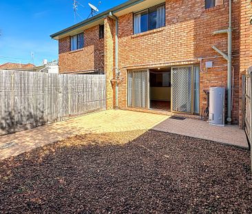 Convenient Living in South Toowoomba - Photo 4