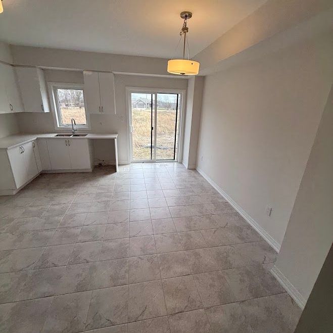 For Lease - 313 Conklin Road Unit# 33, Brantford, Ontario - Photo 1