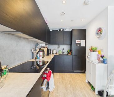 2 bedroom apartment to rent - Photo 6
