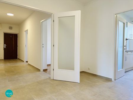 Ankommen & Wohlfühlen in Baumgarten! Helle, renovierte 3-Zimmer Wohnung mit Südloggia! WG geeignet • Ab sofort beziehbar - Photo 2