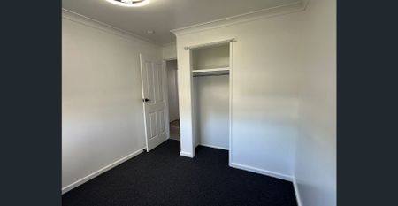 Newly Renovated Home near Marsden Village - incl. power/water - Photo 5