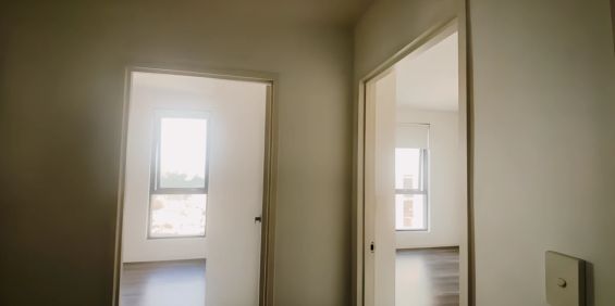 2 bed 2 bath*level 17 - Photo 3