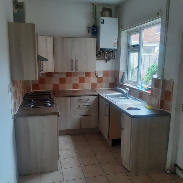 2 Bed Terraced House, Gipsy Lane, LE4 - Photo 1