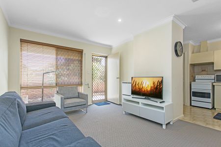 10 / 23 Allerton Way, BOORAGOON WA 6154 - Photo 2