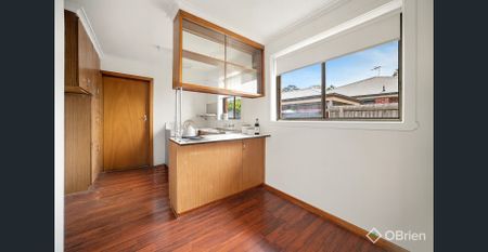 AMAZING LOCATION, AMAZING LIVING! - Photo 3