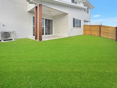 Brand New Family Home with Space, Style & Convenience 4+Media Rooms - Photo 3