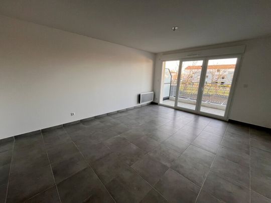 Location Appartement 2 pièces 45m² ST JORY 31790 - Photo 1
