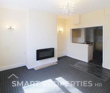 Longwood Road, Huddersfield - Photo 2