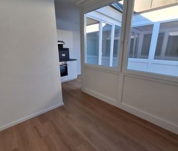 360° Tour / Sanierte, moderne 1,5-Zimmer-Dachgeschoss-Altbauwohnung... - Foto 6
