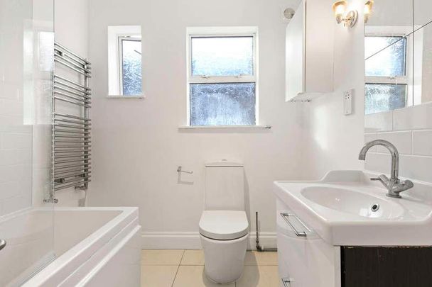 Blackstone Road, Nw, London, NW2 - Photo 1