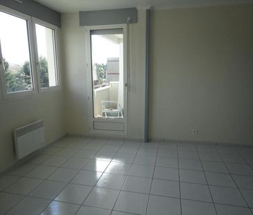 Location Appartement 2 pièces 33m² DECINES CHARPIEU 69150 - Photo 2