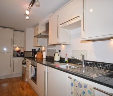 1 bedroom flat to rent - Photo 2
