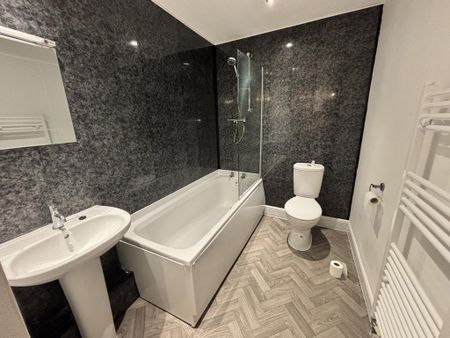 2 bedroom flat to rent - Photo 5