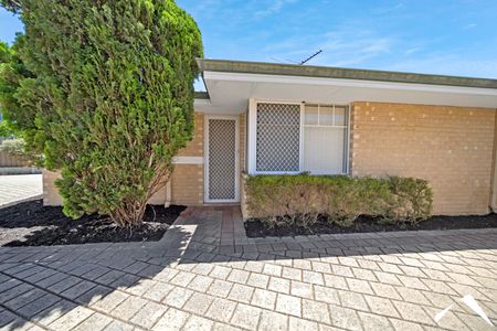 1/8 Sarah Street, MAYLANDS WA 6051 - Photo 4