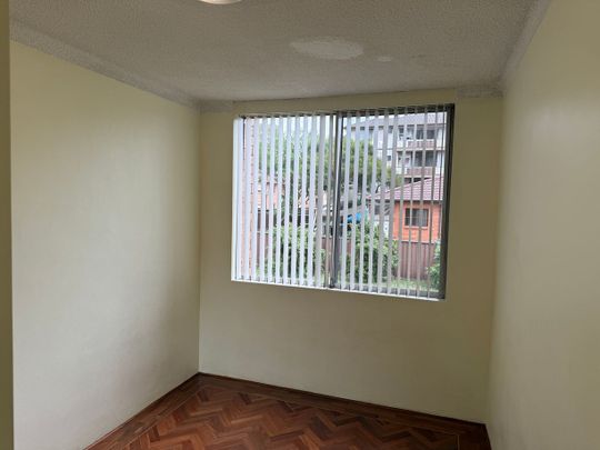 First Floor 2 Bedrooms unit - Photo 1