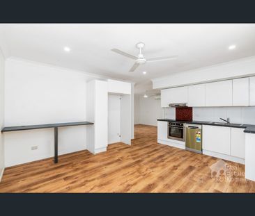 2/2 Kauri Street, Hillcrest, Qld 4118 - Photo 5