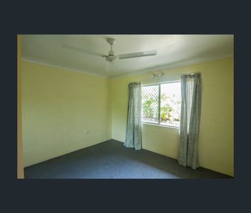 3/133 Martyn Street, Parramatta Park, Qld 4870 - Photo 2