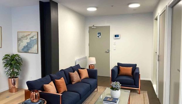 Modern Inner City Apartment - Photo 1