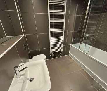 Officer Mess House, Charles Sevright Way, Mill Hill, London, NW7 - Photo 4