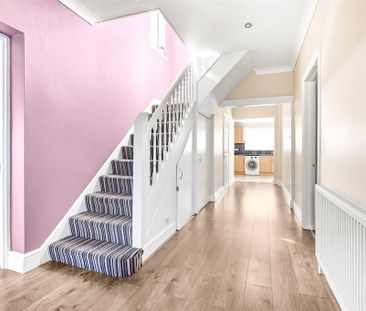 4 bedroom semi-detached house to rent - Photo 6