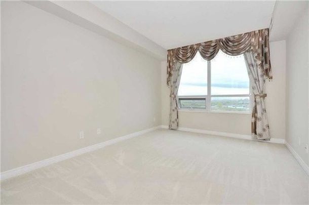 For Lease - 100 Promenade Circle Unit# 1105, Vaughan, Ontario - Photo 1