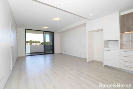 “Luxury and new apartment in village heart!” - Photo 4