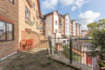 2 bedroom flat to rent - Photo 3