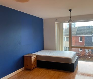 Studio Flat, Ryland Street, B16 - Photo 1