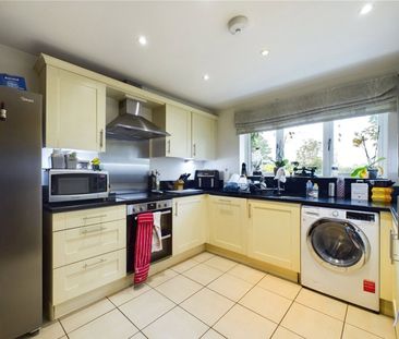 Sykes Gardens, Upper Basildon, Reading, Berkshire, RG8 - Photo 4
